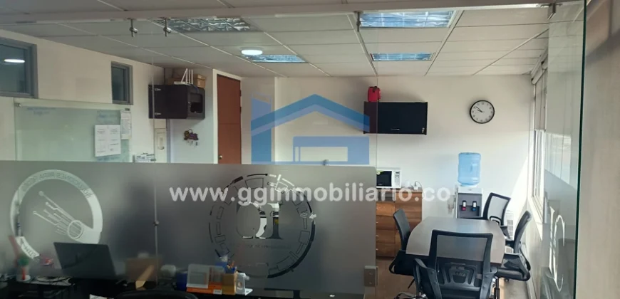 Oficina Edificio Colfecar – Arriendo